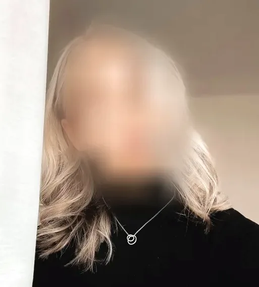Anja, 24
