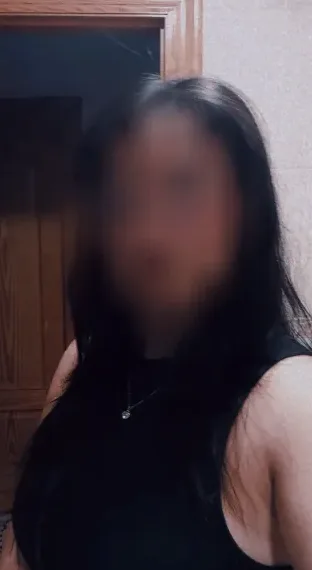 Jacqueline, 24